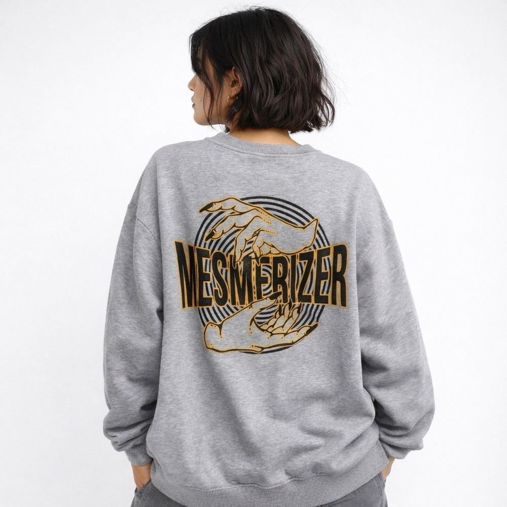 Mesmerizer Graphic Sweatshirt Spellout Back Print Grunge Goth Mens Medium‎